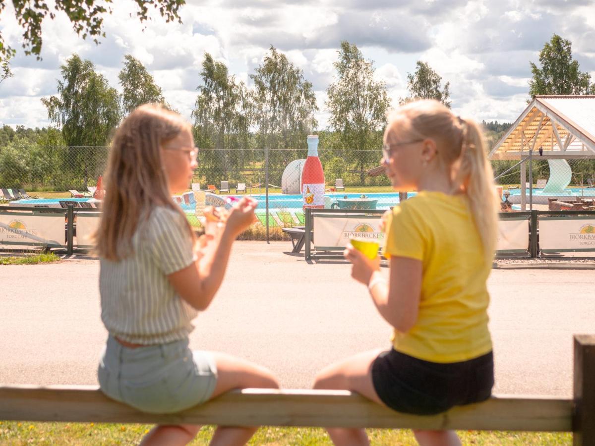 Bjoerkbackens Stugby I Vimmerby Exterior foto