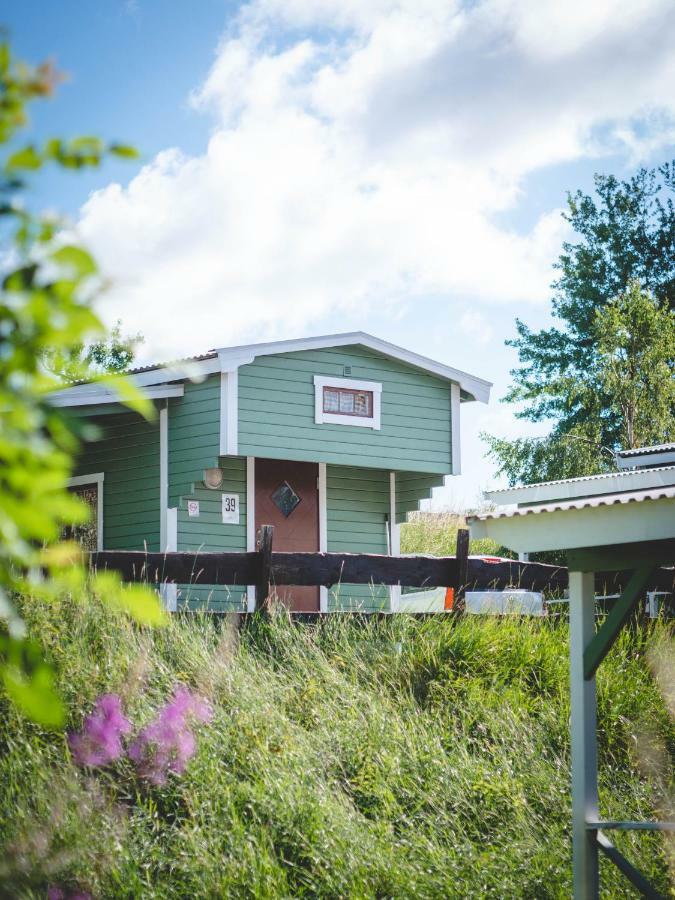 Bjoerkbackens Stugby I Vimmerby Exterior foto